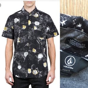 Volcom Men’s Modern Fit Button Up Shirt